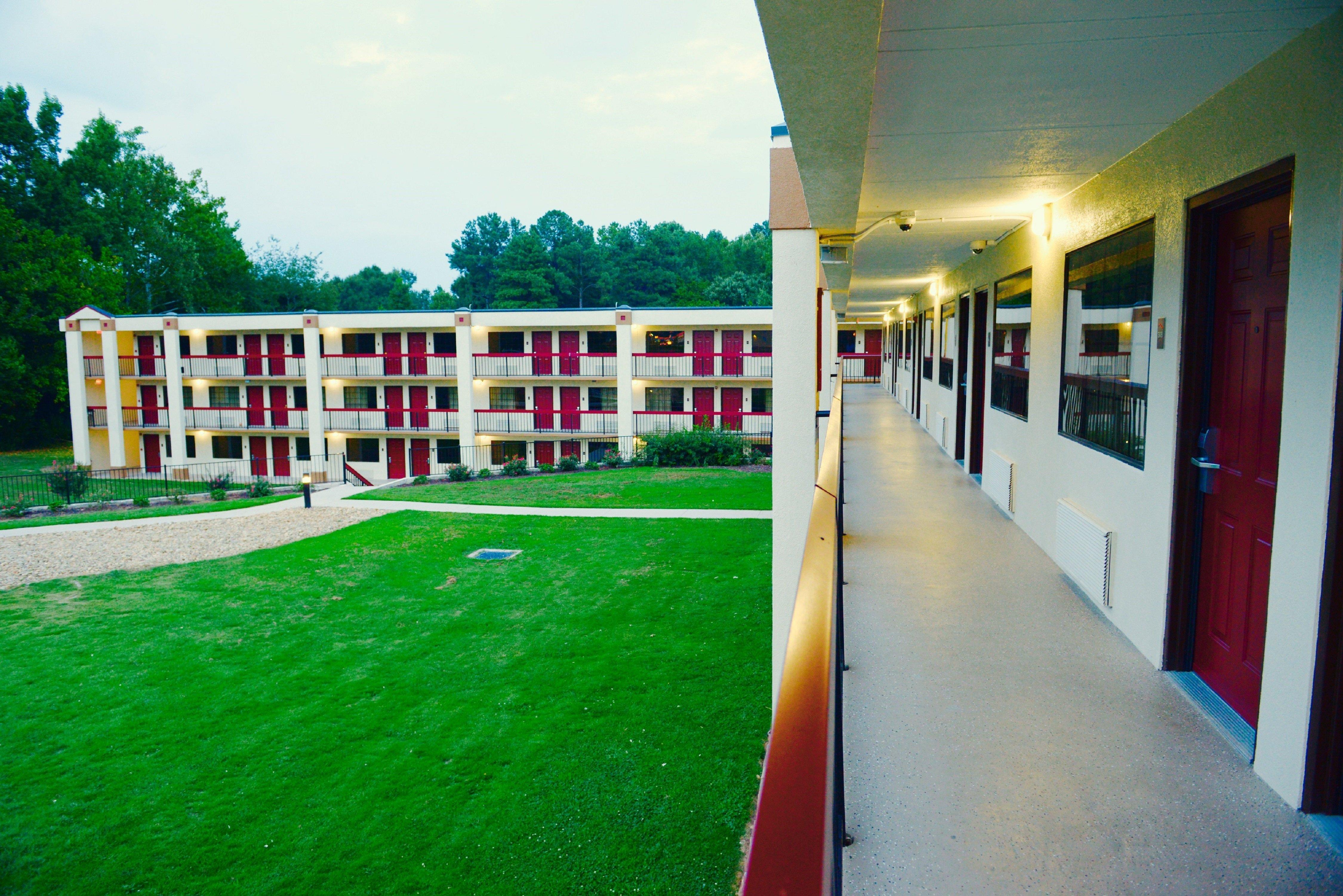 Red Roof Inn & Suites Commerce - Athens Exterior photo