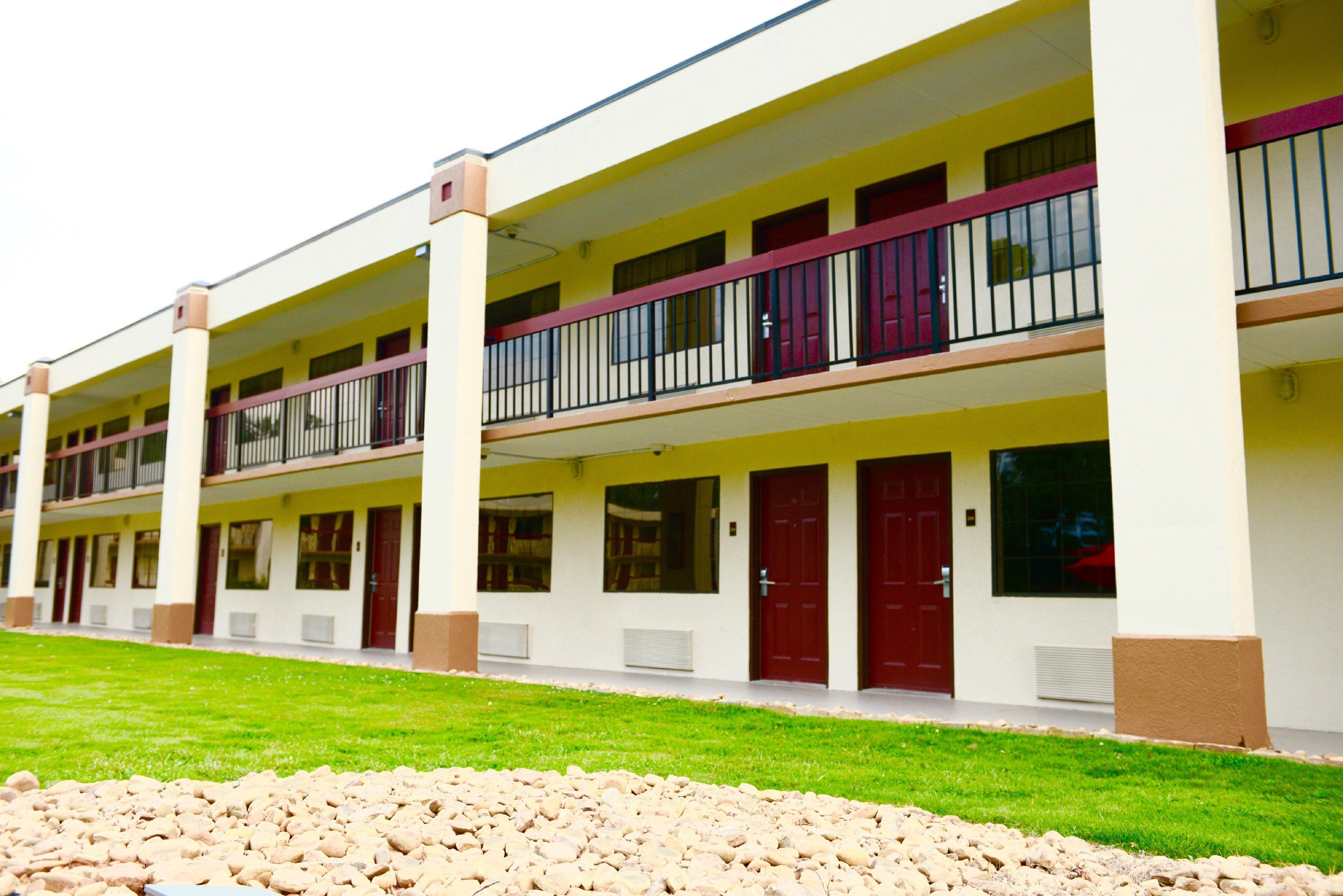 Red Roof Inn & Suites Commerce - Athens Exterior photo